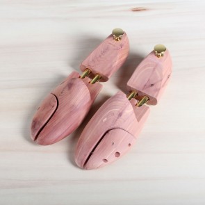 Sir Beecs Cedar Shoe Trees